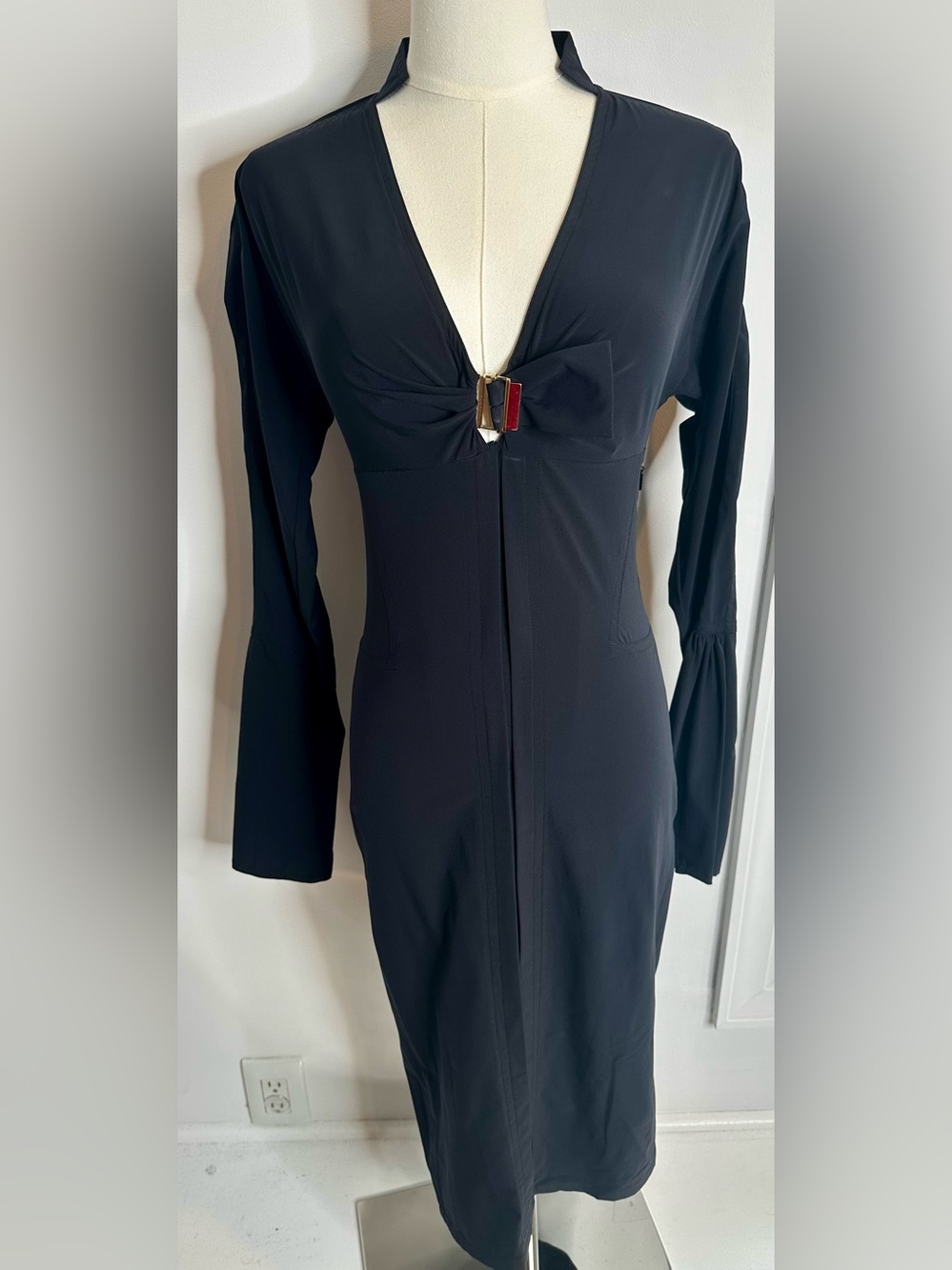 Gucci Black Buckle Front Long Sleeve Midi Dress Size 38 Made in Italy